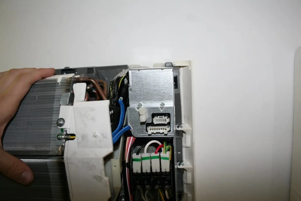 Daikin Emura FTXG/FTXJ Black, шаг 16